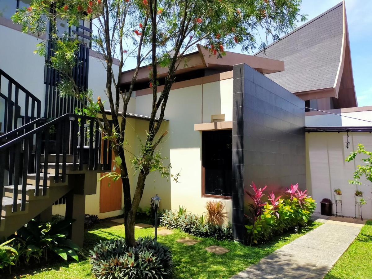 Vimala Hill Villa And Resort - 3 Bedrooms Bogor Exteriér fotografie